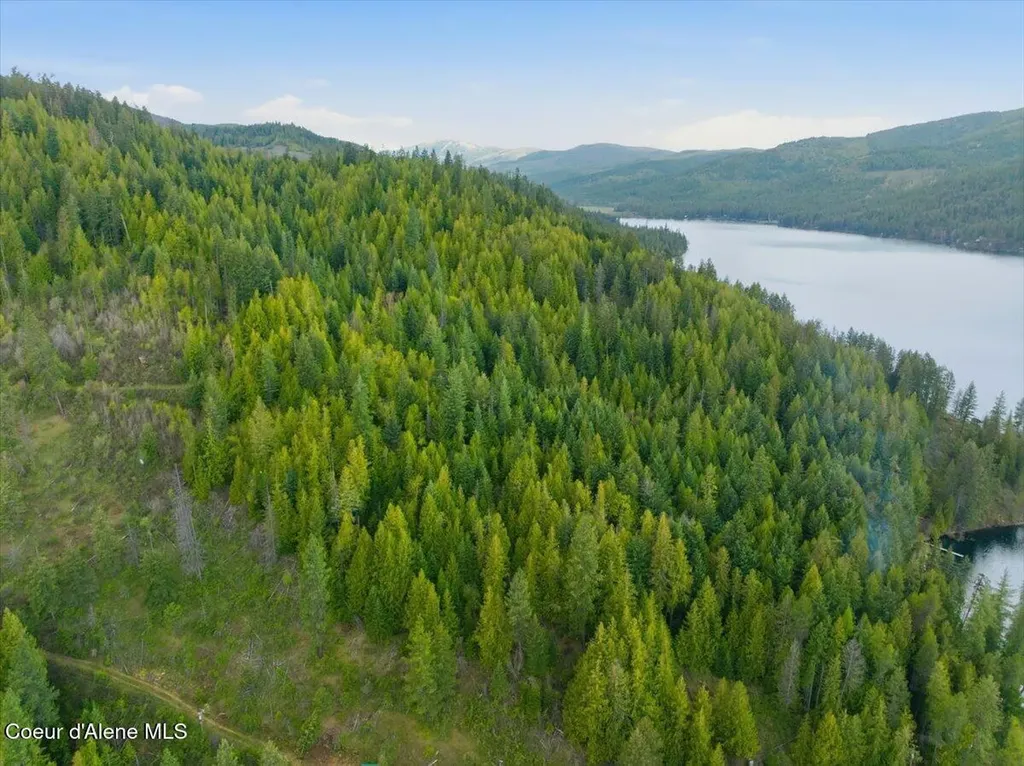 Nka Spirit Lake Shore -12, 13 & 6 Spirit Lake ID 83869