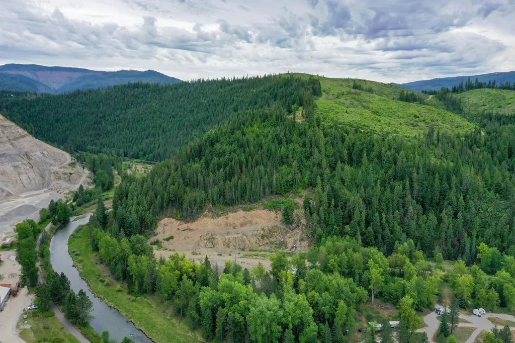 Nka Coeur D'alene River Road Kingston ID 83839