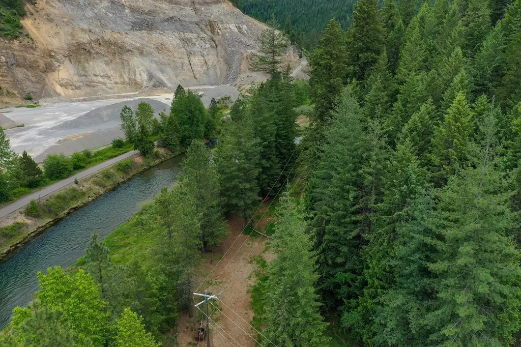 Nka Coeur D'alene River Road Kingston ID 83839