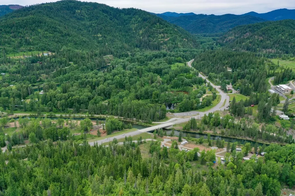 Nka Coeur D'alene River Road Kingston ID 83839