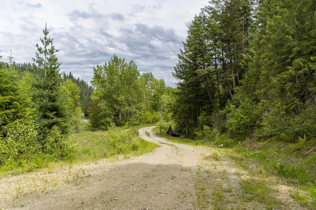 Nka Coeur D'alene River Road Kingston ID 83839