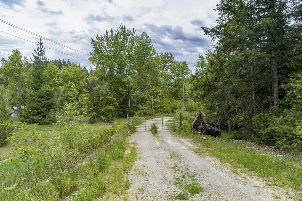 Nka Coeur D'alene River Road Kingston ID 83839