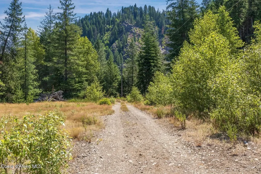 Nka Coeur D'alene River Road Kingston ID 83839