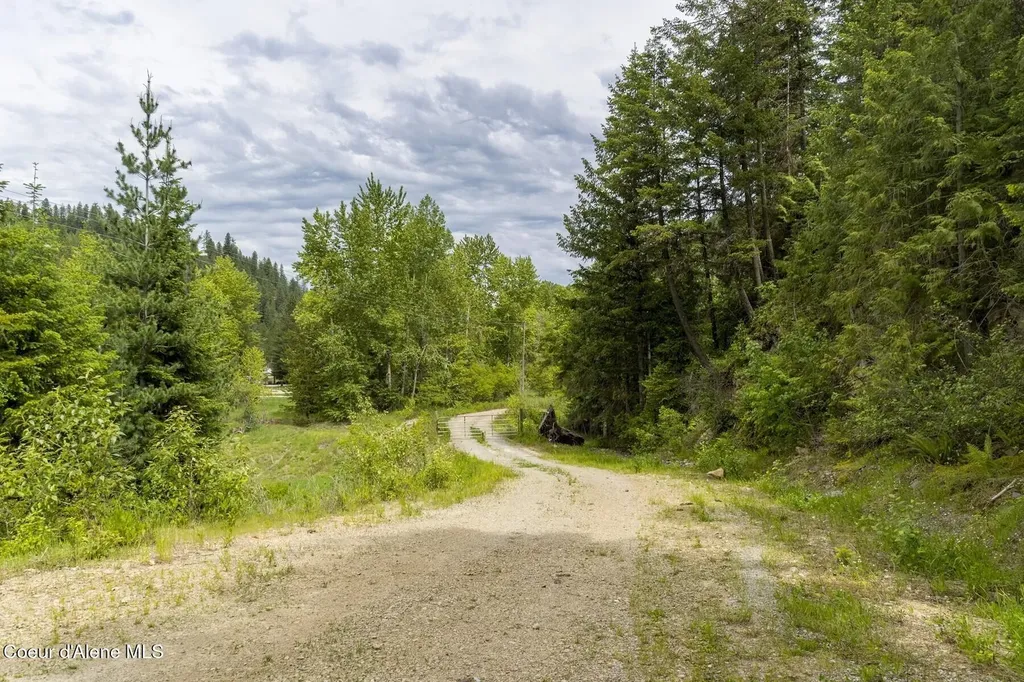 Nka Coeur D'alene River Road Kingston ID 83839