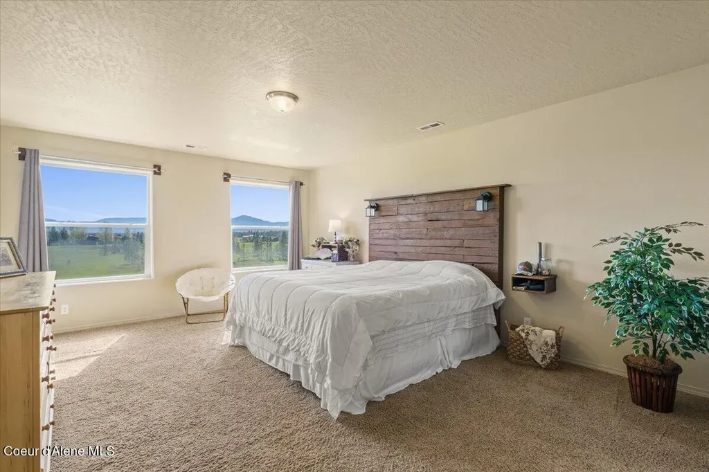 27748 N Weir Road Athol ID 83801