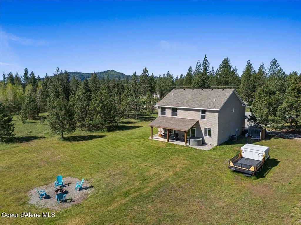 27748 N Weir Road Athol ID 83801