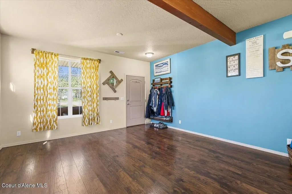 27748 N Weir Road Athol ID 83801