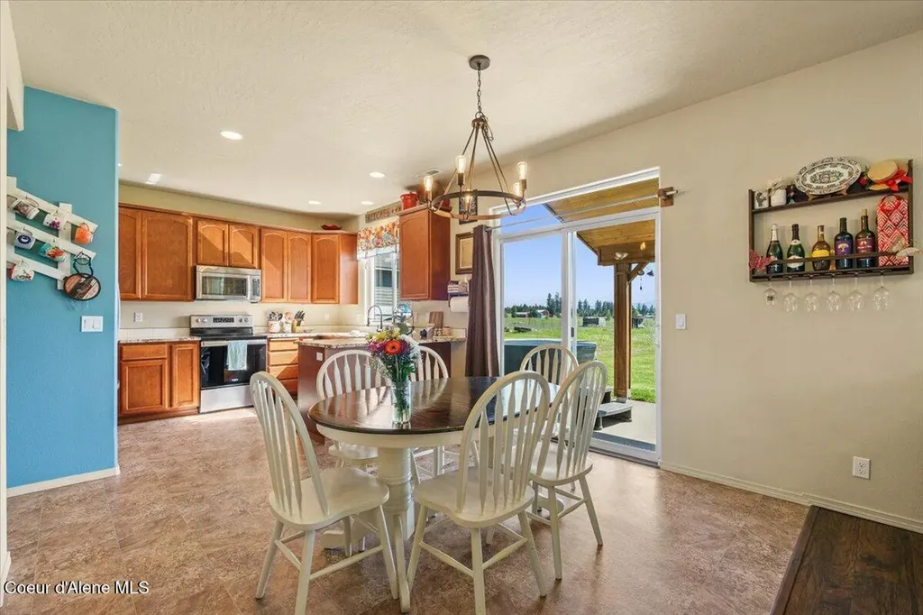 27748 N Weir Road Athol ID 83801