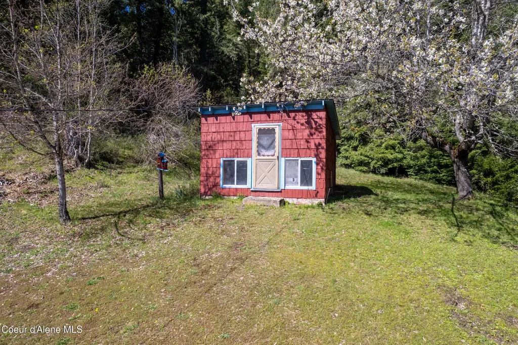204 Nuchols Gulch Road Osburn ID 83849