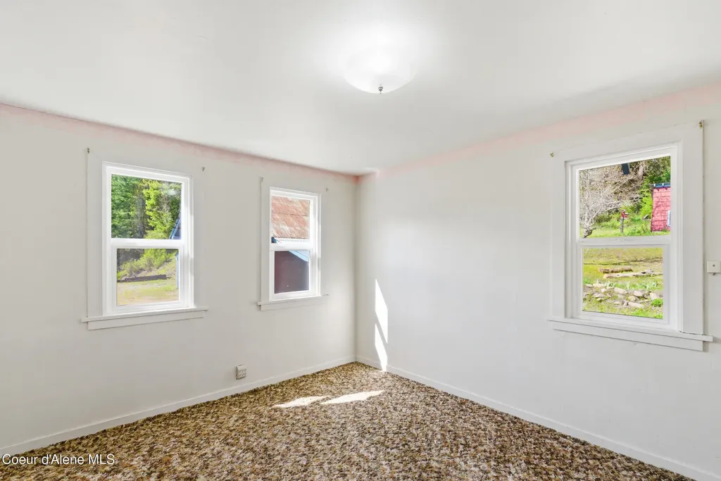 204 Nuchols Gulch Road Osburn ID 83849