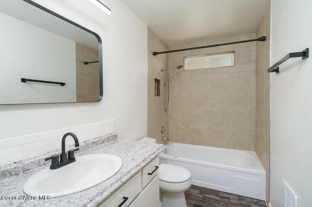 1879 E Prairieview Drive Post Falls ID 83854