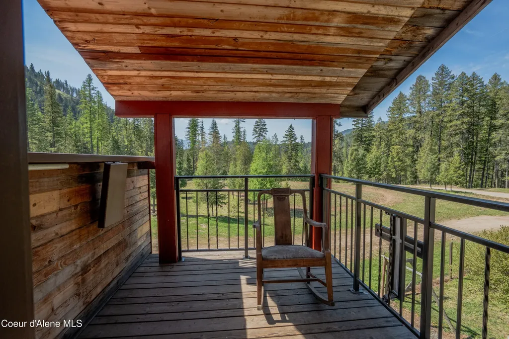 1202 Porkchop Road Moyie Springs ID 83845