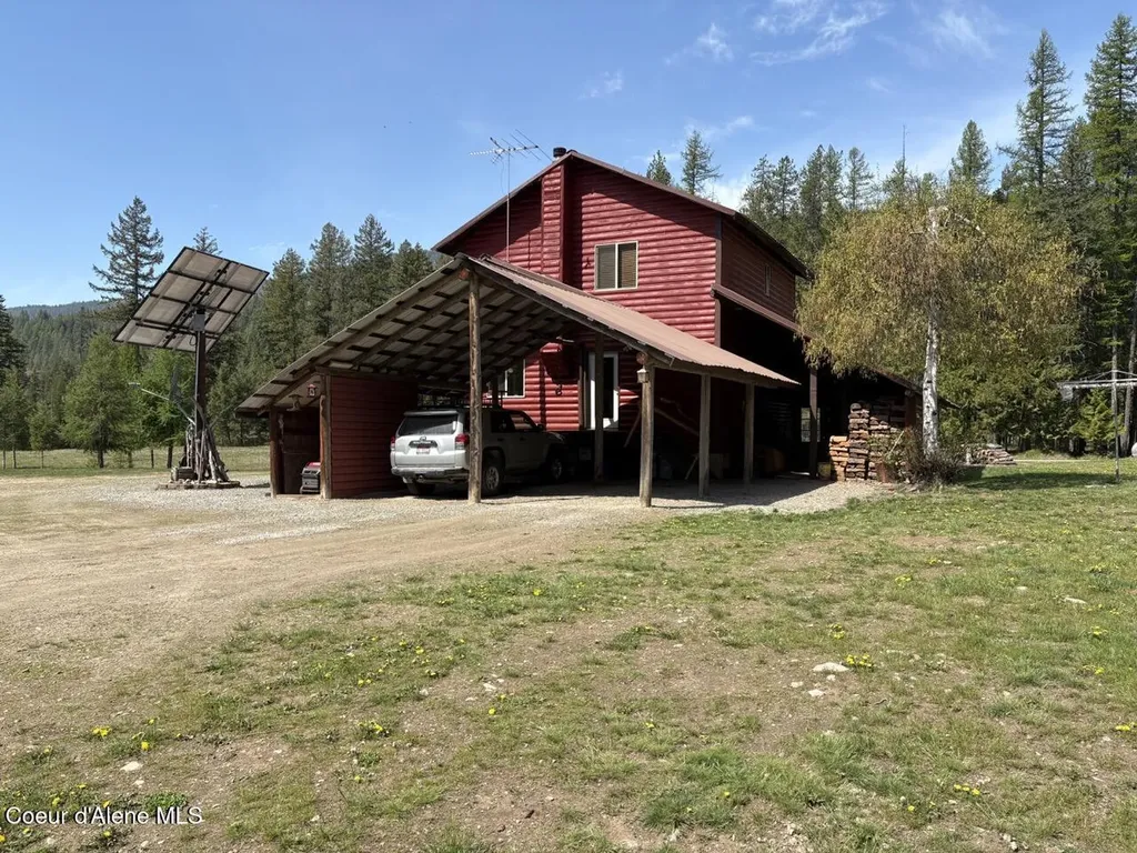 1202 Porkchop Road Moyie Springs ID 83845