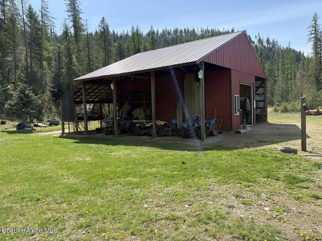 1202 Porkchop Road Moyie Springs ID 83845