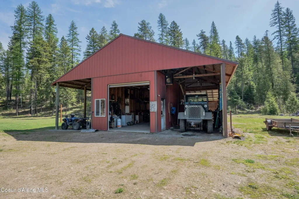 1202 Porkchop Road Moyie Springs ID 83845