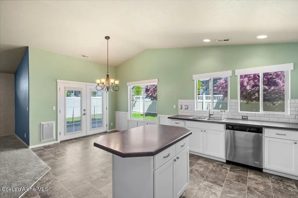 2516 N Reddington Way Post Falls ID 83854