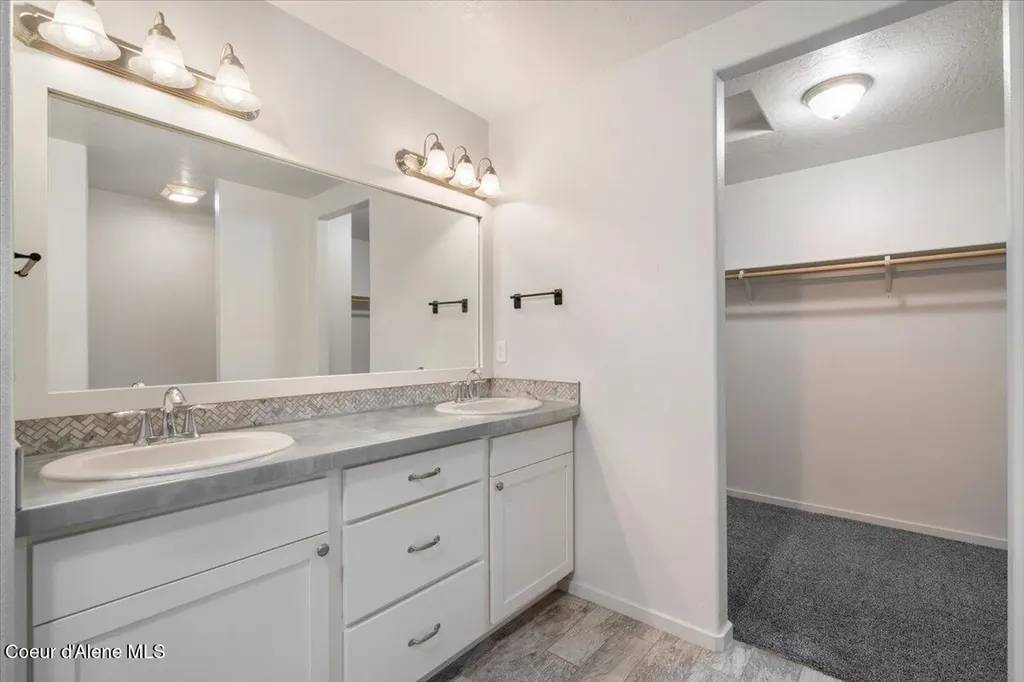2516 N Reddington Way Post Falls ID 83854