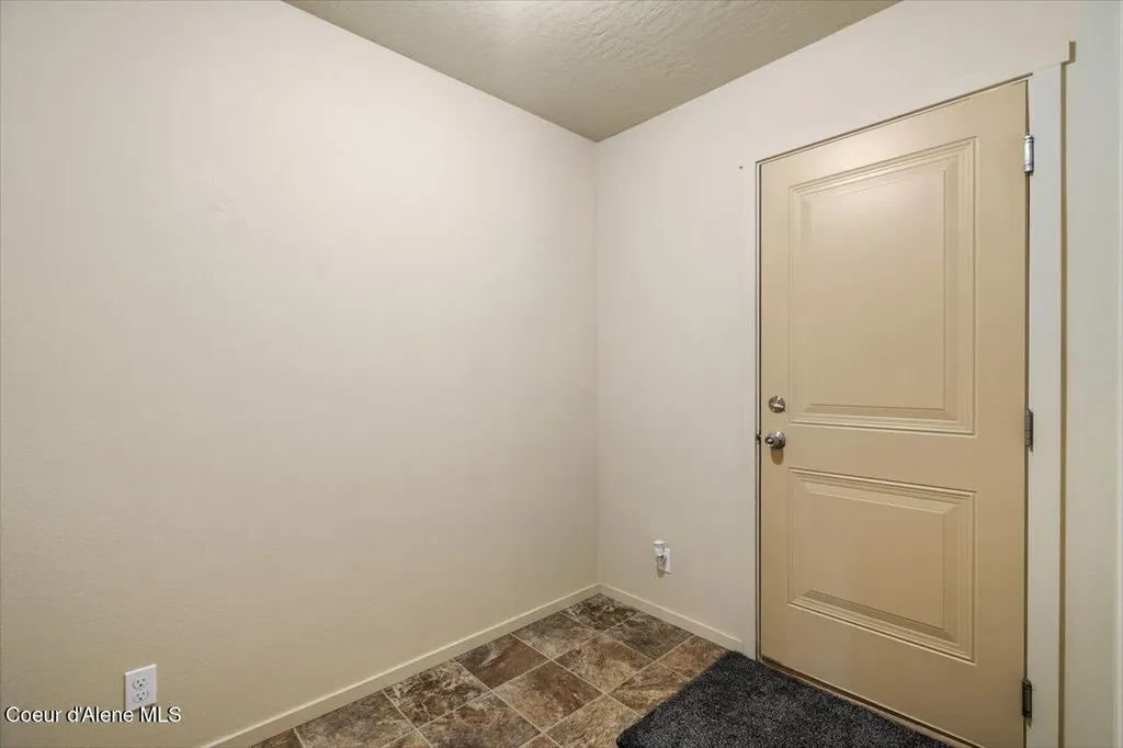 2516 N Reddington Way Post Falls ID 83854
