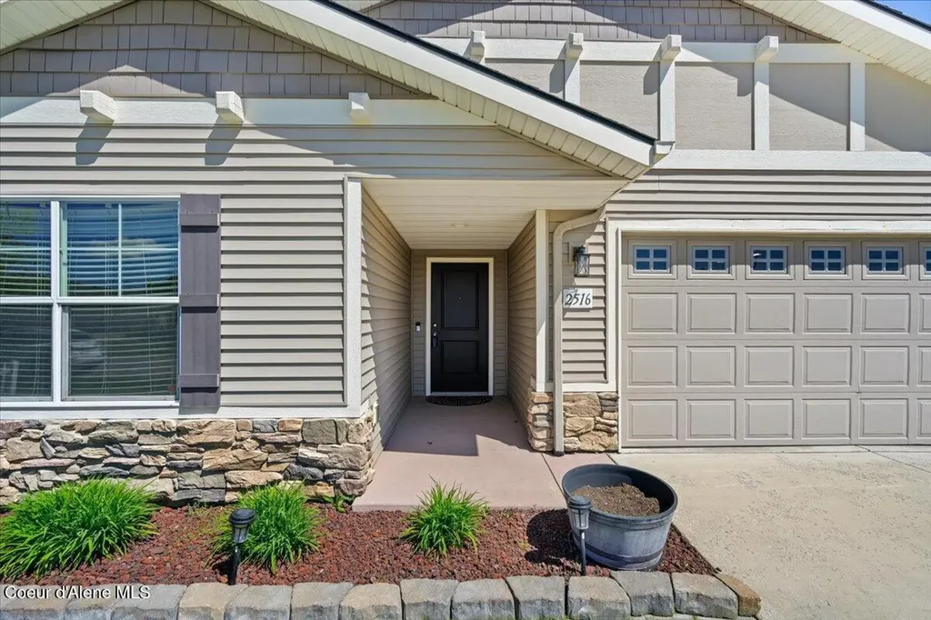 2516 N Reddington Way Post Falls ID 83854