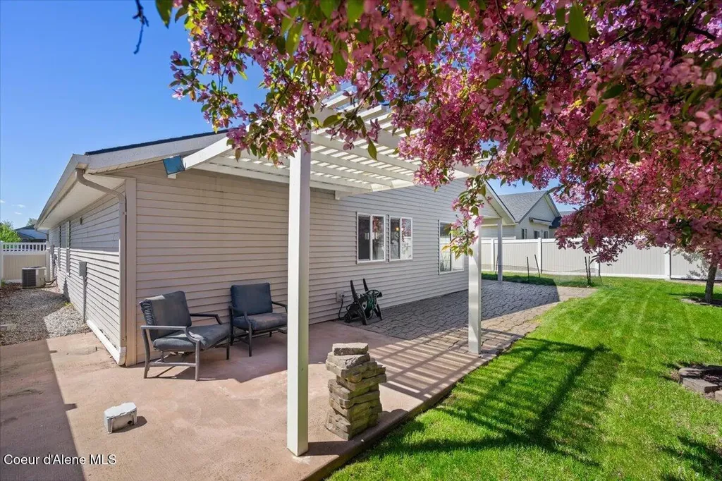 2516 N Reddington Way Post Falls ID 83854