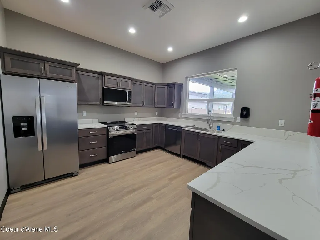 13916 N Rainier Loop Rathdrum ID 83858