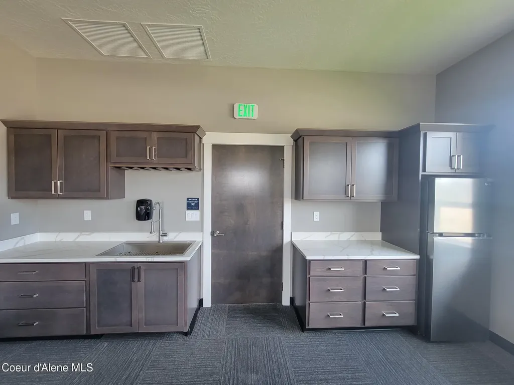 13916 N Rainier Loop Rathdrum ID 83858