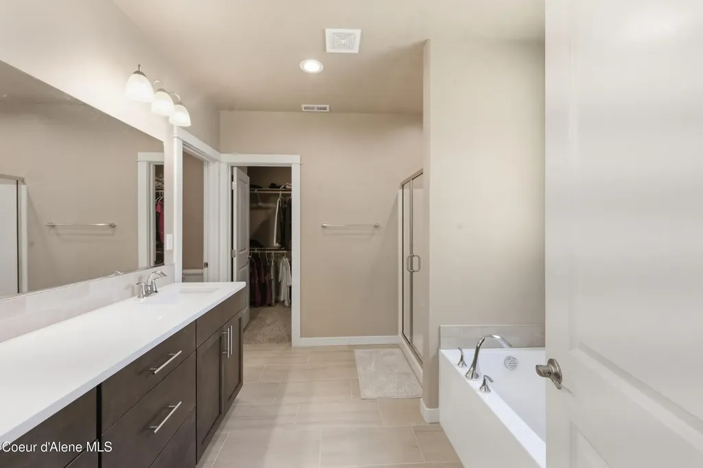 641 Ripatti Way Hayden ID 83835