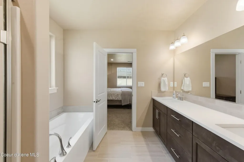 641 Ripatti Way Hayden ID 83835