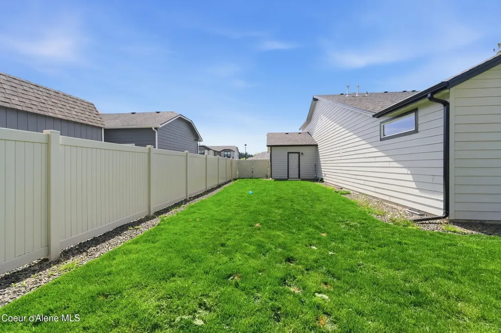641 Ripatti Way Hayden ID 83835
