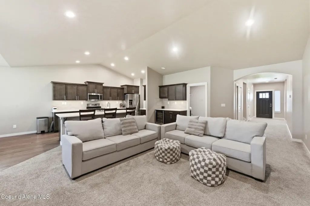 641 Ripatti Way Hayden ID 83835