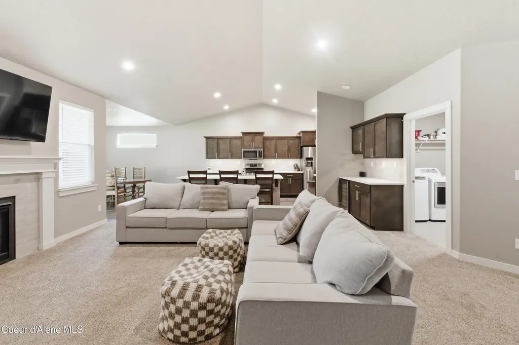 641 Ripatti Way Hayden ID 83835