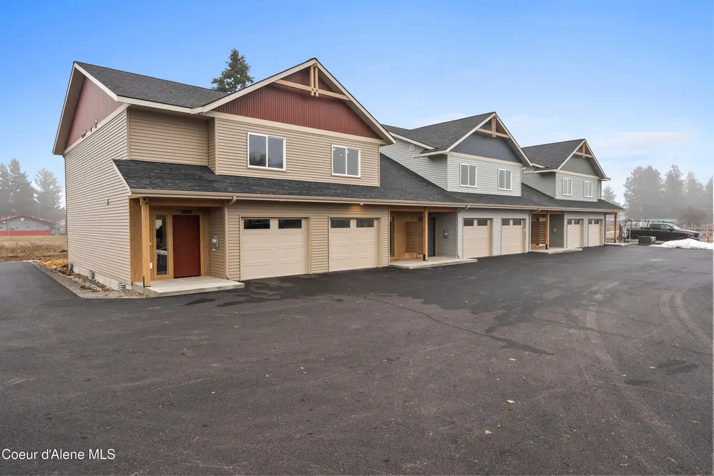 9848 N Laylin Circle Hayden ID 83835