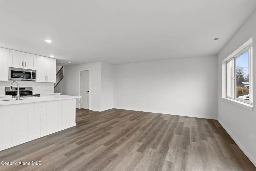 9848 N Laylin Circle Hayden ID 83835