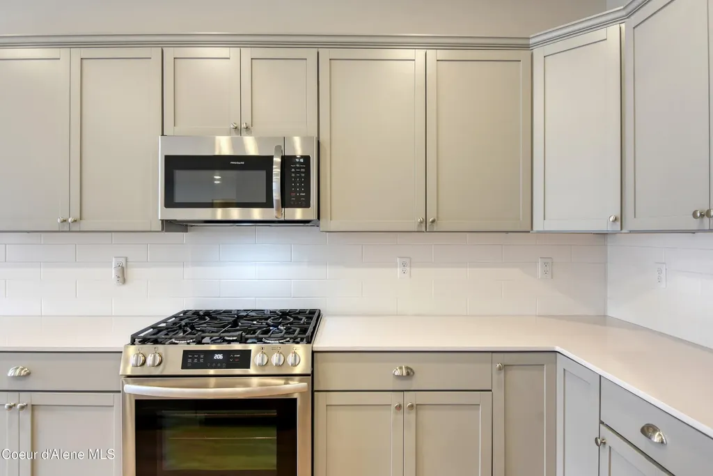 3098 N Marni Road Post Falls ID 83854