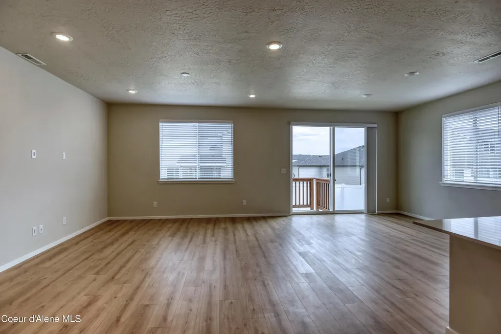 3098 N Marni Road Post Falls ID 83854