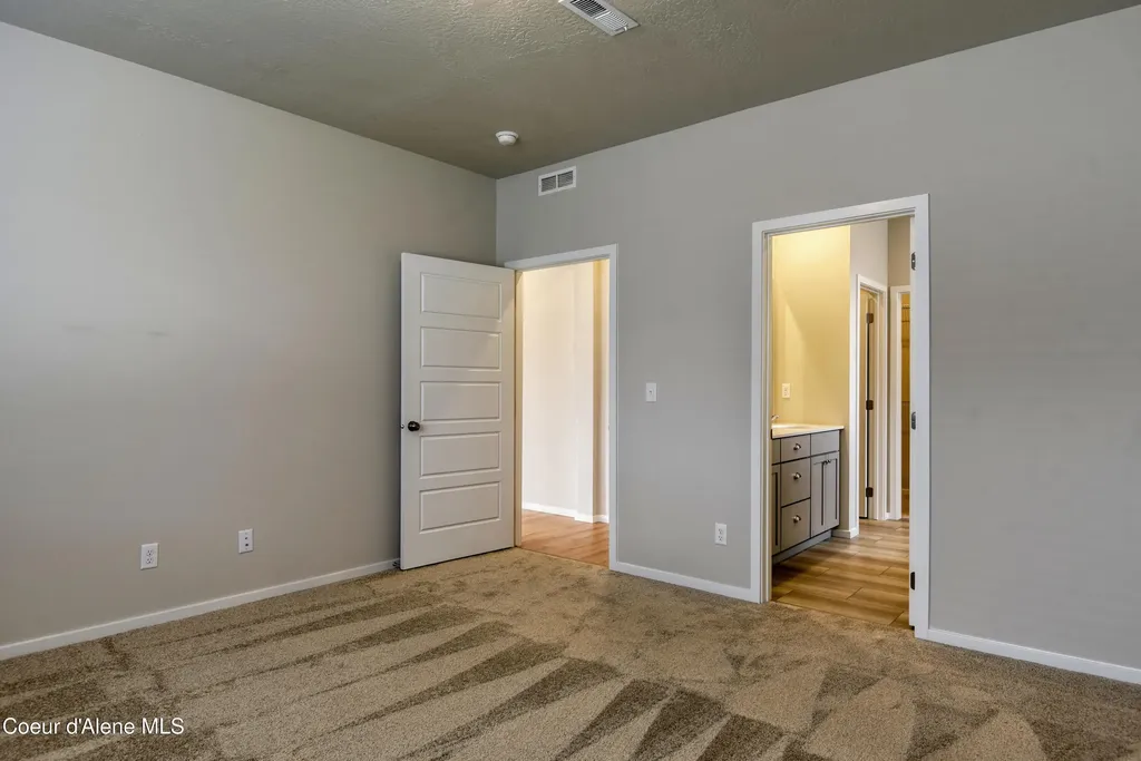 3098 N Marni Road Post Falls ID 83854