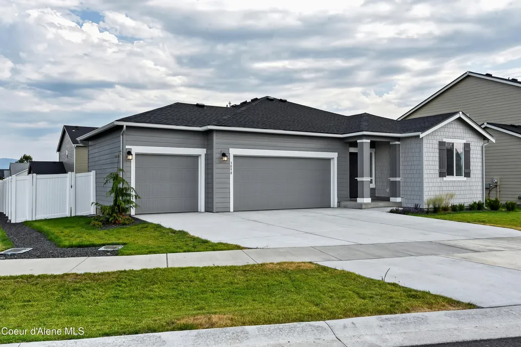 3098 N Marni Road Post Falls ID 83854