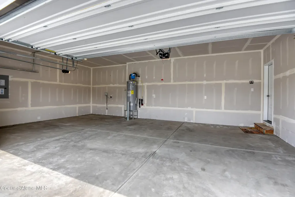 3098 N Marni Road Post Falls ID 83854