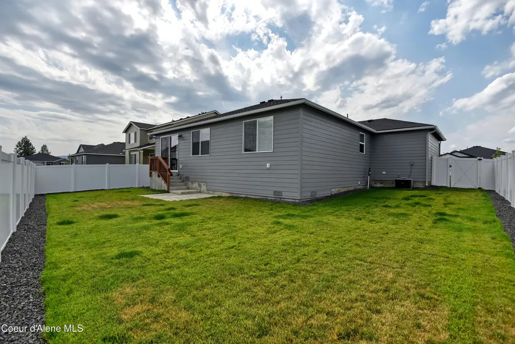 3098 N Marni Road Post Falls ID 83854