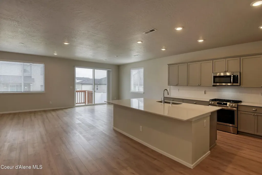 3098 N Marni Road Post Falls ID 83854