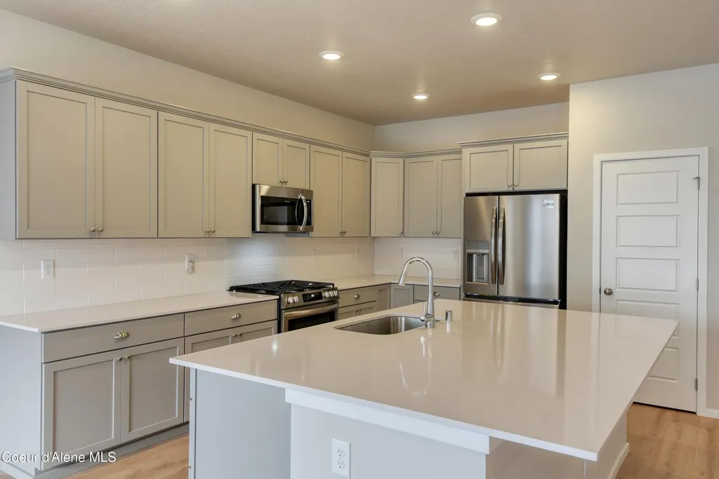 3098 N Marni Road Post Falls ID 83854