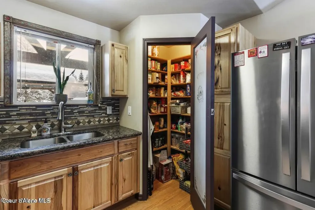 4058 W Seasons Road Rathdrum ID 83858