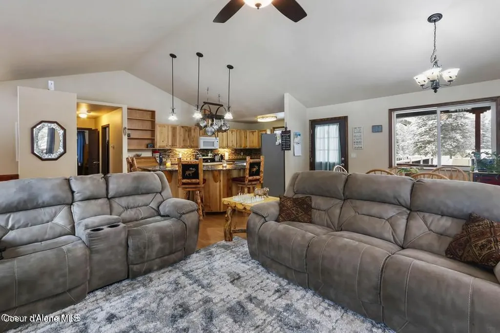 4058 W Seasons Road Rathdrum ID 83858