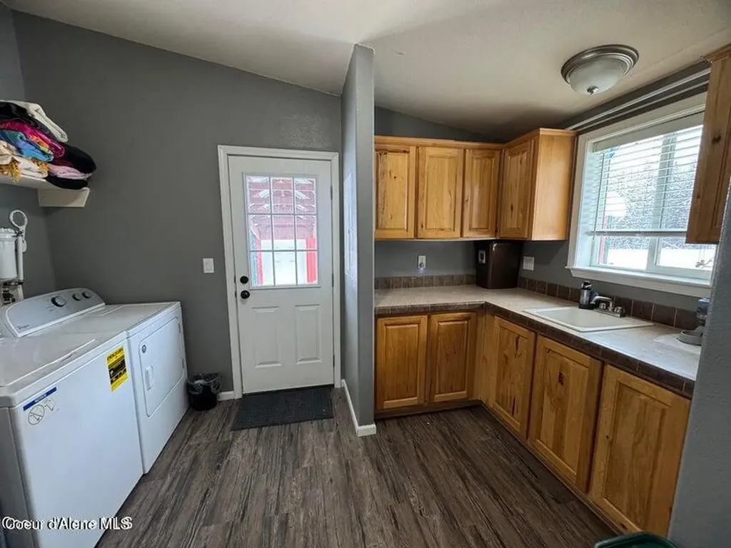4058 W Seasons Road Rathdrum ID 83858