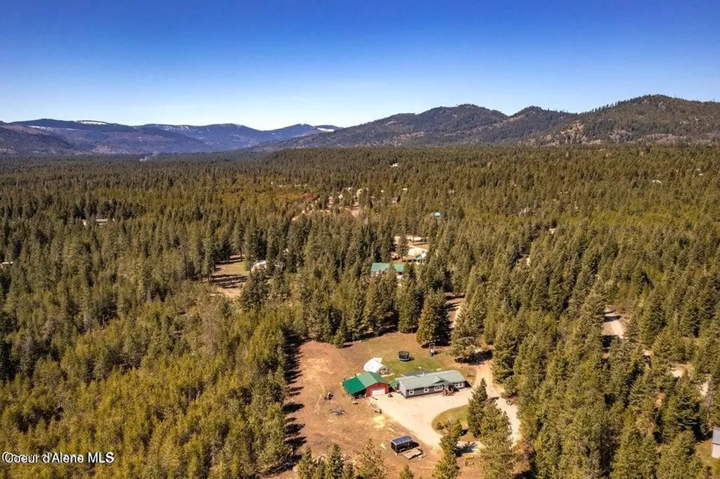 4058 W Seasons Road Rathdrum ID 83858
