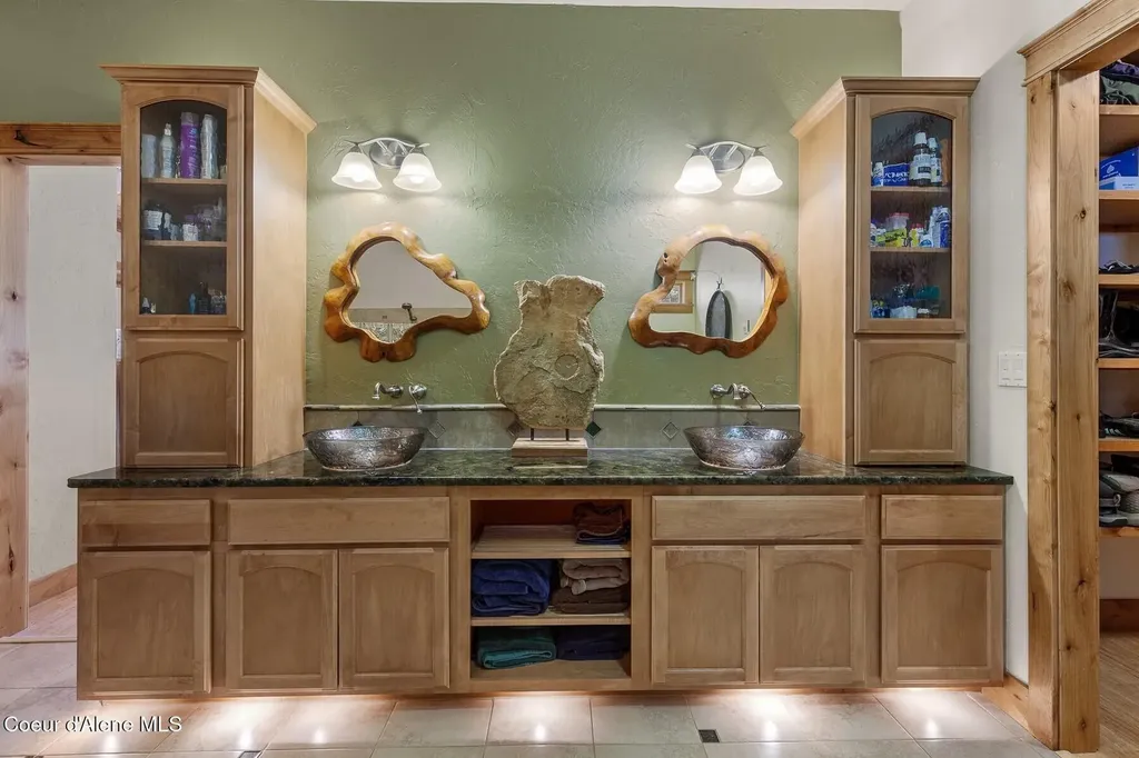 15796 N Shenandoah Drive Hayden ID 83835