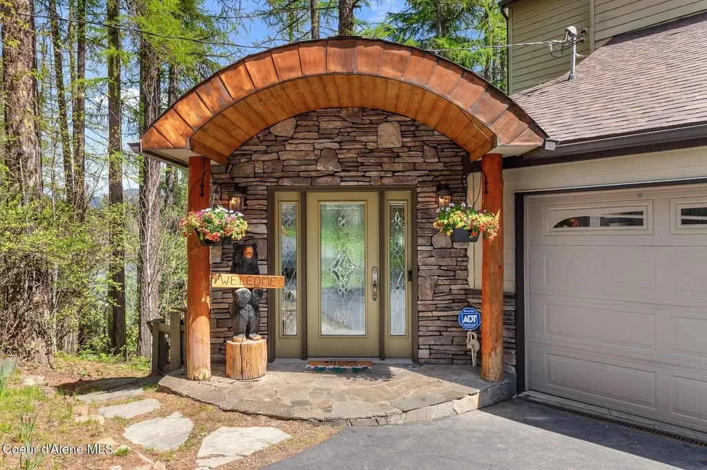 15796 N Shenandoah Drive Hayden ID 83835