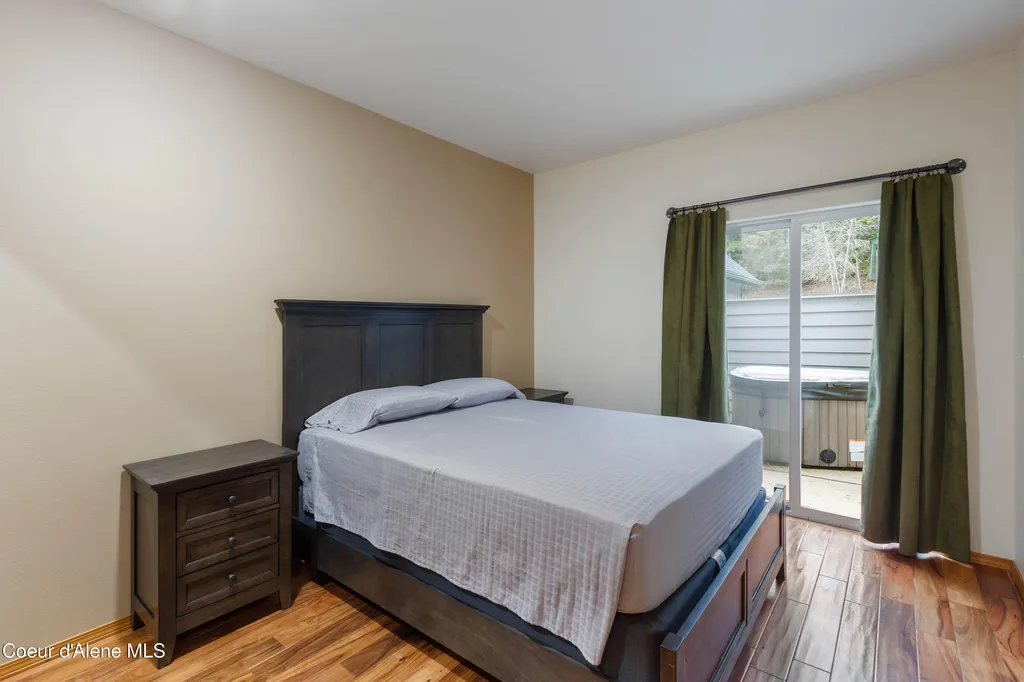 46700 Highway 200 Hope ID 83836