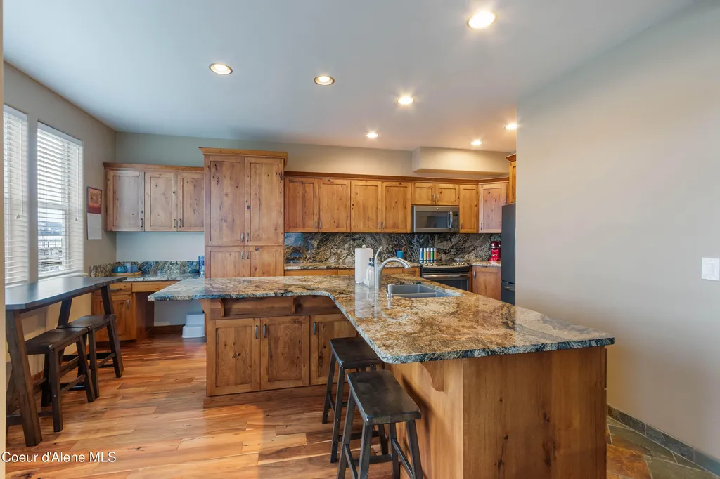 46700 Highway 200 Hope ID 83836