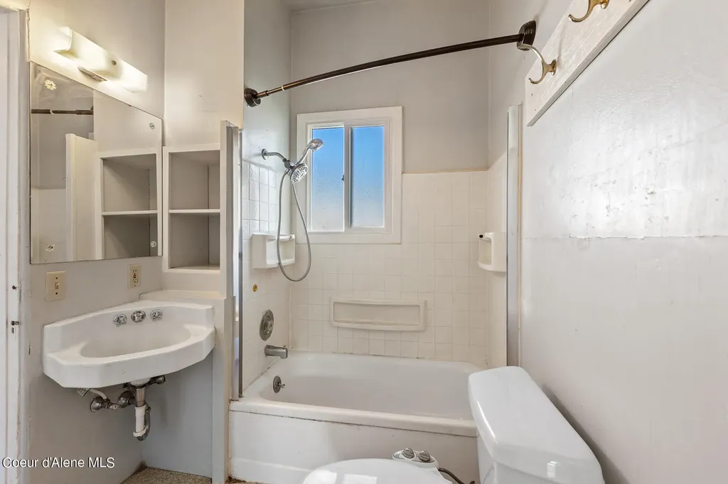 121 Kellogg Avenue Kellogg ID 83837